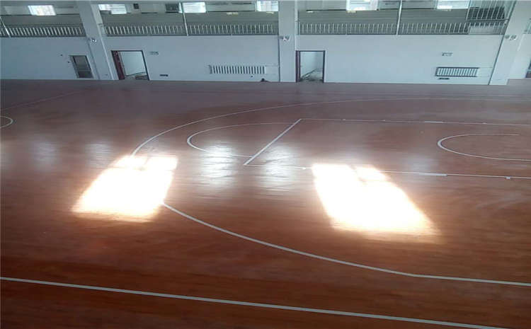 篮球场木地板如何才能又好又实惠？