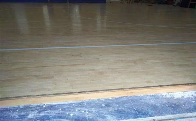 武漢專用籃球場地板多少錢一平米