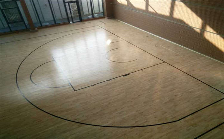 甘肃枫桦木篮球木地板怎么安装