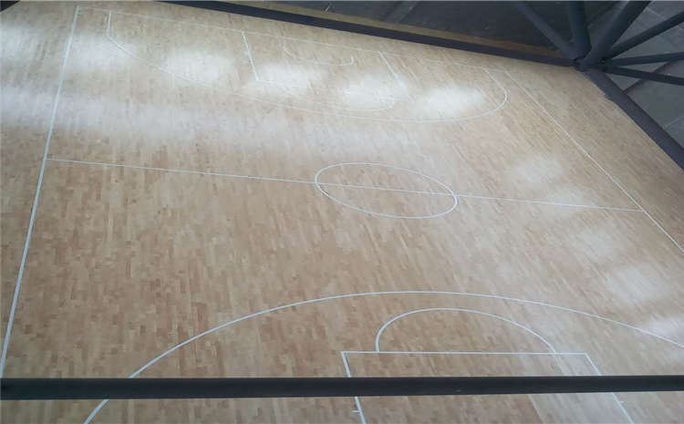 湖北柞木篮球场地板安装