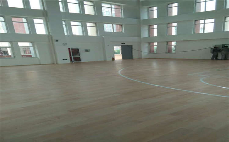 西安楓木籃球場地板圖片