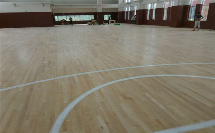 训练馆篮球馆木地板防潮