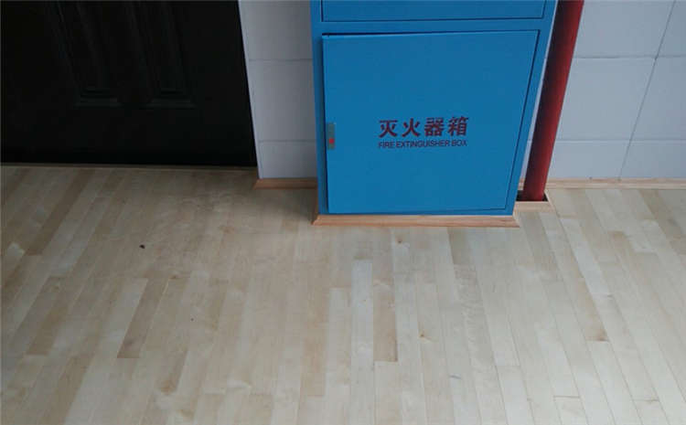 哈爾濱柞木籃球場地板牌子有哪些