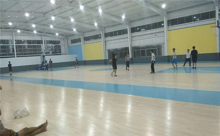 西安枫桦木篮球场地板厂商