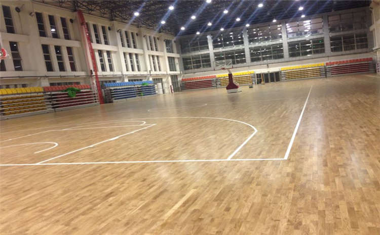 長春楓木籃球場地板多少錢