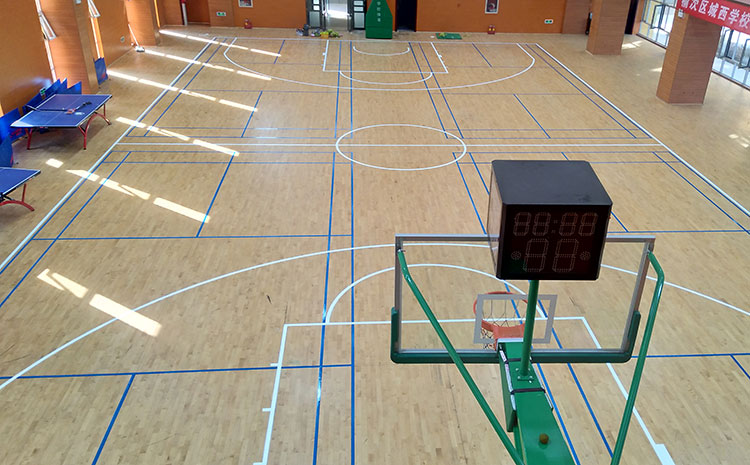 北京柞木篮球场地板怎么安装