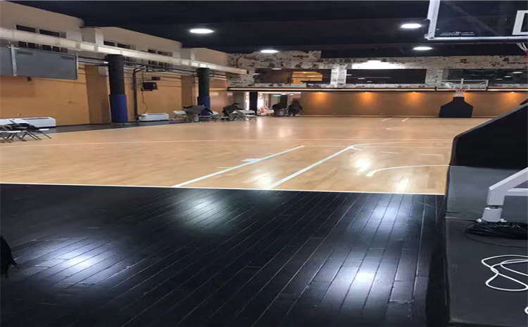 篮球场木地板的设计和安装怎么样？