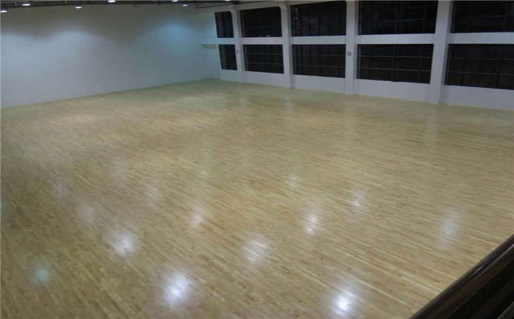 济南柞木篮球场地板哪个好