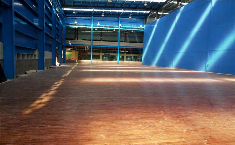 海南柞木籃球場地板多少錢