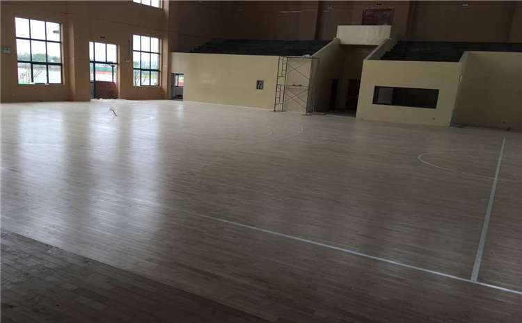 兰州枫桦木篮球场地板怎么安装