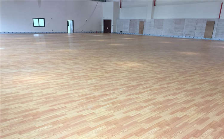 上海专业篮球场地板多少钱一平米