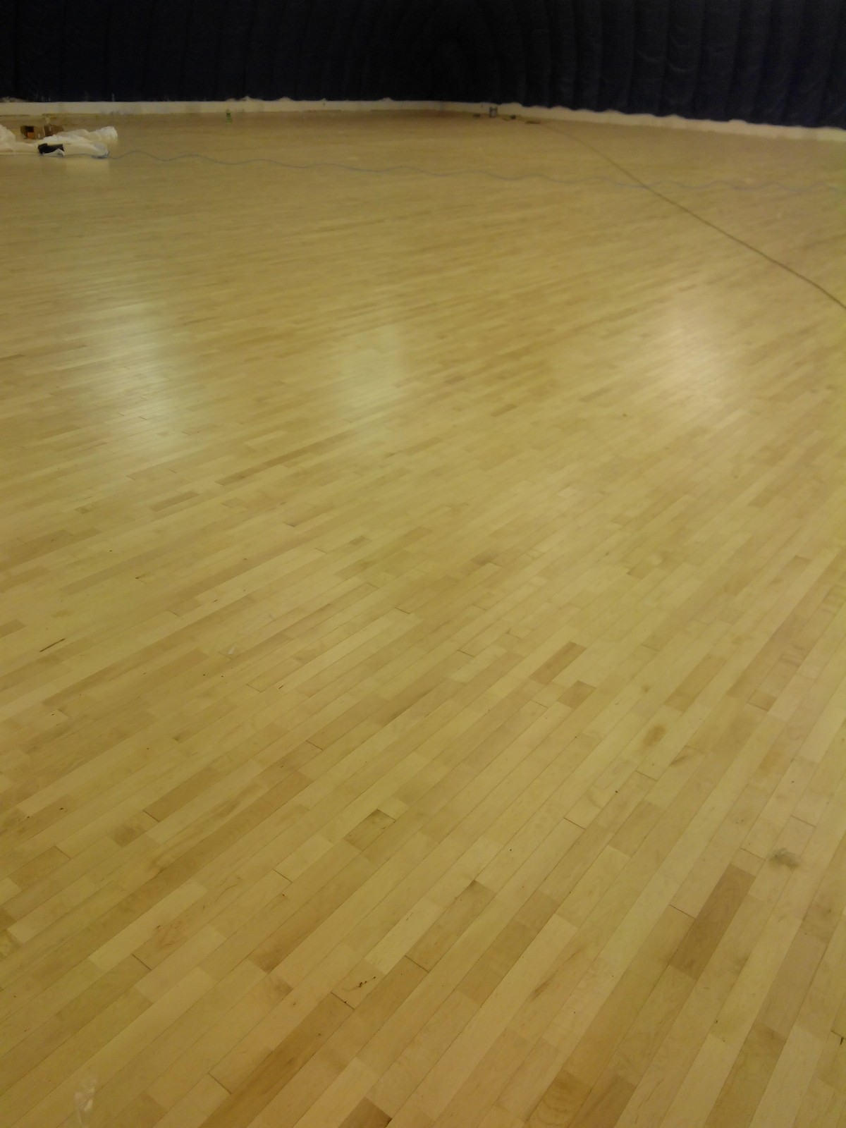北京农业职业学院篮球馆实木地板欧氏地板案例