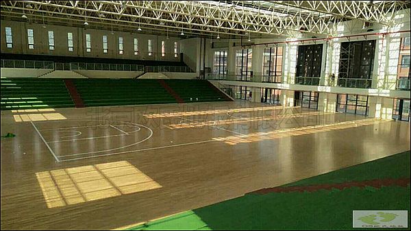 贵州省遵义市习水县*一中学篮球馆木地板案例
