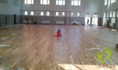 北京次渠2校篮球馆木地板铺设